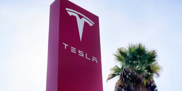 Tesla’s Insurance Practices Under Scrutiny in Class-Action Lawsuit