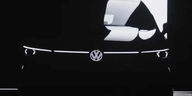 VW Golf Facelift Debuts in 2024 with New Look and Illuminated Emblem