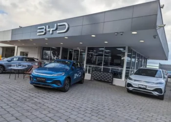 BYD Reports Record Sales Amidst Flattening Growth Curve