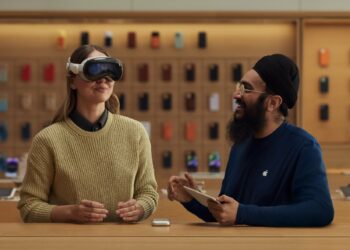 Apple Vision Pro Mixed Reality Headset to hit Apple Store in Mid January