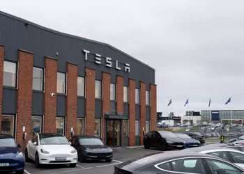 Tesla Strike Expands to Finland and Norway, Impacting Operations