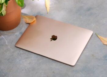 Apple MacBook Air M1 is selling for lowest ever PRICE TAG!