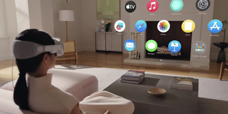 Apple Gears Up for 2024 Vision Pro Launch with Retail Staff Training