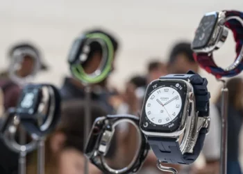 Apple Watch Shock: Online Sales Halted for Holidays Due to Patent Dispute!