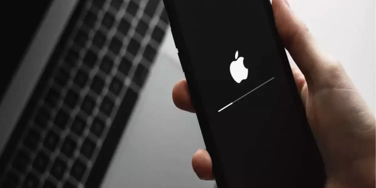 Apple’s iPhone design head to work with Jony Ive at LoveFrom