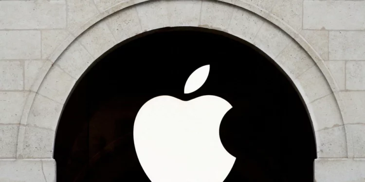 Apple to Close a 121-Person San Diego AI Team in Reorganization Process