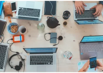 Mass Layoff via Google Meet: Cold Call Layoff Raises Questions about Future of Work