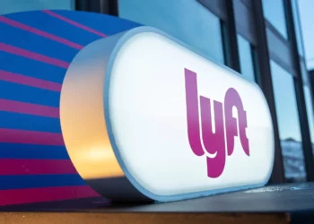 Lyft Rises 60% on Typo, Then Reality Hits: What Investors Need to Know