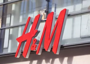 H&M CEO steps down as fashion group fails to keep up with rivals