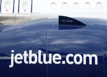 Icahn Takes Flight: Will He Steer JetBlue to New Heights or Rough Skies?