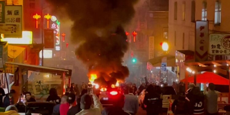 Mob Destroys Waymo Self-Driving Car in San Francisco’s Chinatown