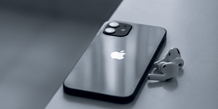 Thousands of Iranians fall victim to Apple iPhone scam as high-profile figures endorse multi-million-dollar fraud