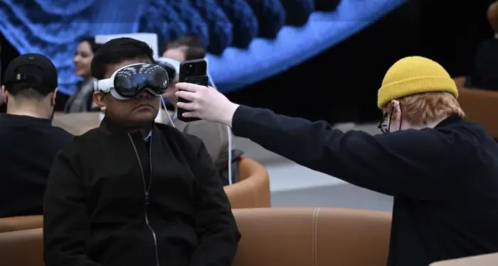 WATCH: 10 viral videos of people using Apple Vision Pro in real life. The Future is Here!