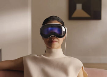 Apple Vision Pro Users Seek Refunds Despite Positive Experience