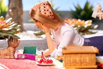barbie flip phone