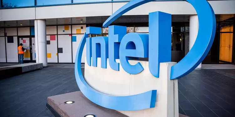 Pentagon Halts $2.5 Billion Chip Grant to Intel,