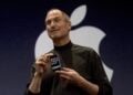 Business card autographed by Steve Jobs sells for $180,000 at auction