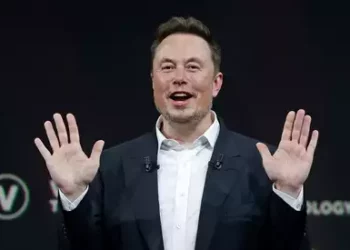 Elon Musk Grants Free Premium Memberships to Influential X Users