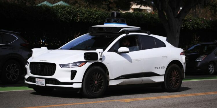 Waymo Introduces Paid Robotaxi Service in Los Angeles