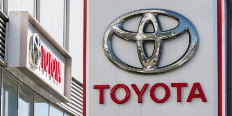 Toyota Plans Electric SUVs for US