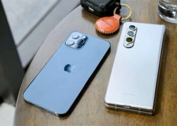 South Korean Military Considers iPhone Ban Over Security Concerns While Samsung Phones Remain Unaffected