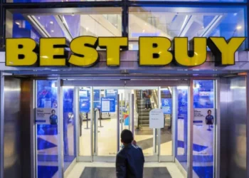 Best Buy Faces Tenth Consecutive Quarter of Sales Decline