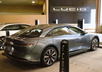 Electric Carmaker Lucid Announces Layoffs After Securing $1 billion Funding