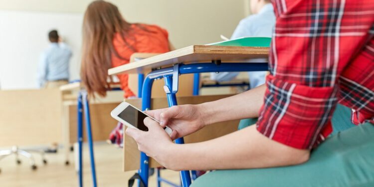 Phones using in classroom