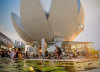 Singapore is world’s 4th wealthiest city, attracted 3,400 HNIs in 2023, says report