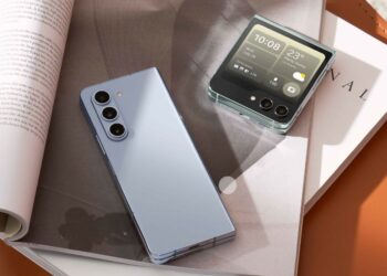 Samsung Galaxy Z Flip 6: Own It for ₹4,250/month, Zero Down Payment!