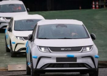 “US Set to Impose 100% Tariff on Electric Vehicle Imports from China”