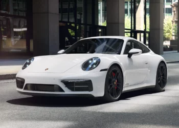 Porsche 911 Goes Auto-Only for 2025, Leaving Purists in Neutral