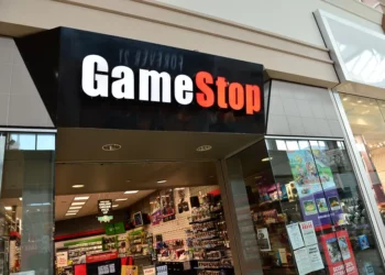 GameStop Plunges 20%+ After Earnings Miss, Trading Halted: Meme Stock Magic Fading?