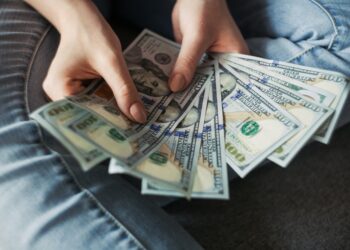 Leveraging Loan Affiliate Programs for Passive Income: Tips and Tricks