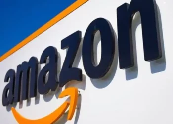 Amazon hits $2 trillion in valuation on AI fervor, rate cut bets