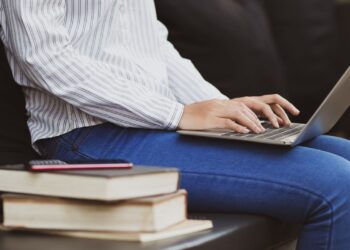 What opportunities does machine learning offer for students and educators: the experts’ opinion from Light IT Global