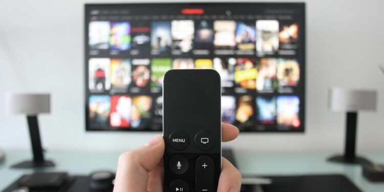 Foreign Streaming Giants Warn of Price Hikes Amid $200 Million Annual Contribution to Promote Canadian Content