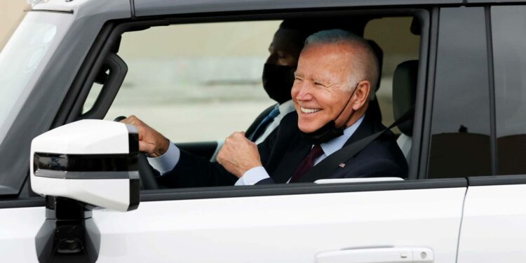 White House Revs Up Electric Vehicle Production with $1.7 Billion Grant