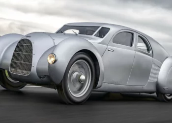 Audi Brings Ghost of Speed to Life: Rebuilding the 1930s Auto Union Type 52