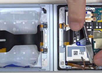 Samsung Galaxy Z Flip 6 Teardown Reveals Major Upgrades: Bigger Battery and Enhanced Cooling