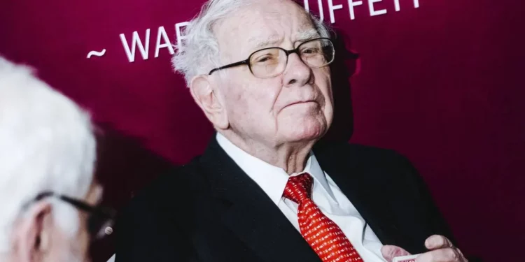 Buffett’s Berkshire Hathaway Sells $1.48 Billion Stake in Bank of America