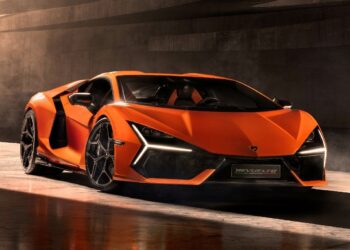 Lamborghini's Latest V-8 Engine Set to Outshine Iconic V-10