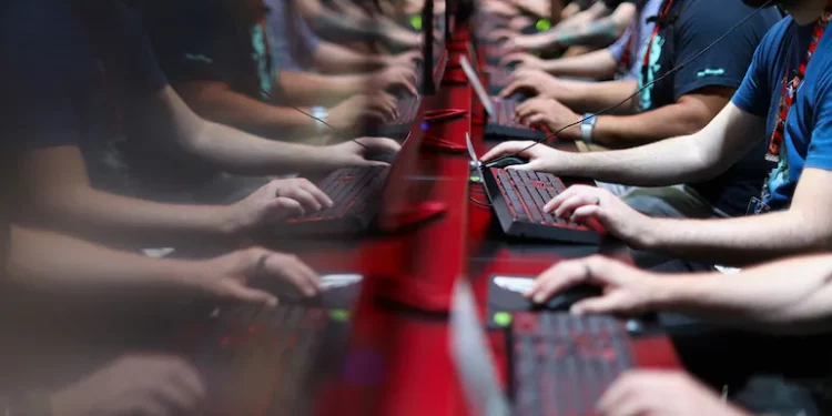 Report: Chinese hackers breach into US, Indian Internet companies, Chinese govt denies claims