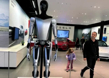 Tesla's Bold New Venture: Elon Musk Announces Launch of Humanoid Robot
