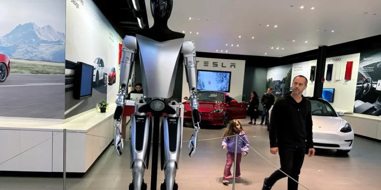 Tesla's Bold New Venture: Elon Musk Announces Launch of Humanoid Robot