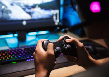 The Role of AI in Revolutionizing Online Gaming: What the Future Holds