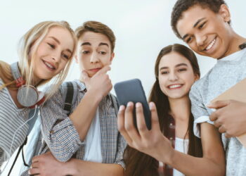 Google targets teens in ads
