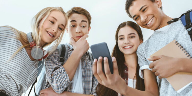 Google targets teens in ads