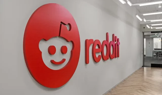 Reddit CEO Hints at AI-Powered Search and Paywalled Subreddits