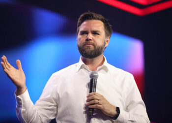 X Blocks Newsletter Sharing Links to Alleged Trump Campaign Hack